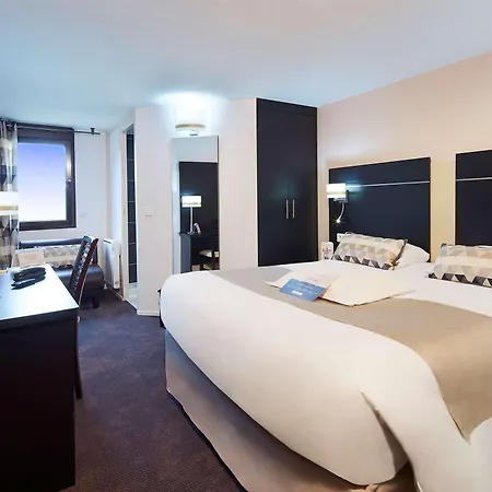 Kyriad Hotel 3*