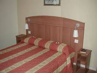 Kyriad 3*